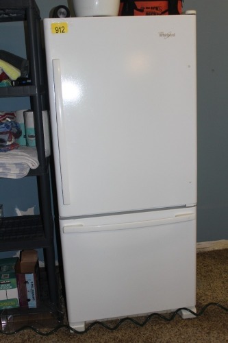 FRIDGE (WORKING)