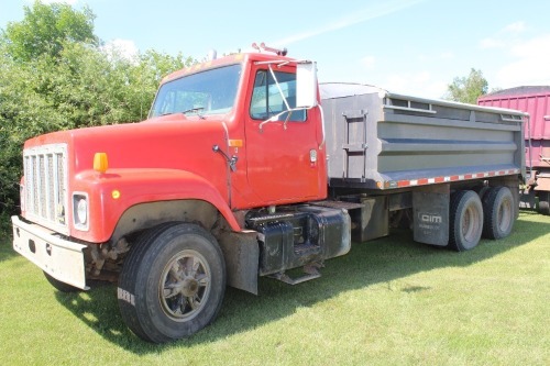 1995 IH NAVISTAR 2574