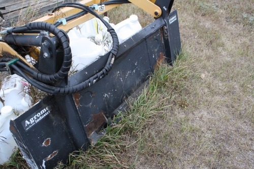 60" MANURE BUCKET & GRAPPLE (FITS SKID STEER)