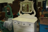 4 drawer dresser w/ beveled glass mirror