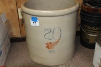 RED WING 20 GAL. CROCK - EXCELLENT CONDITION