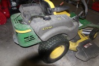 JD Z425 ZERO TURN LAWN MOWER