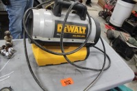 DEWALT 68,000 BTU PROPANE HEATER