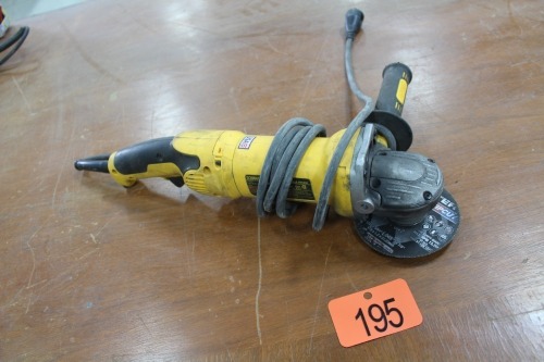 DEWALT 4 1/2" ANGLE GRINDER