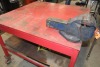 HEAVY DUTY 4' X 4' WELDING TABLE W/ HD VISE ON CASTORS