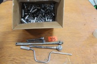 ASSORTMENT OF CRAFTSMAN RATCHETS & SOCKETS