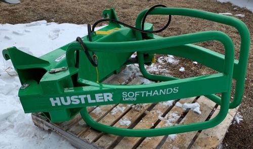 HUSTLER SOFT HAND BALE GRABBER