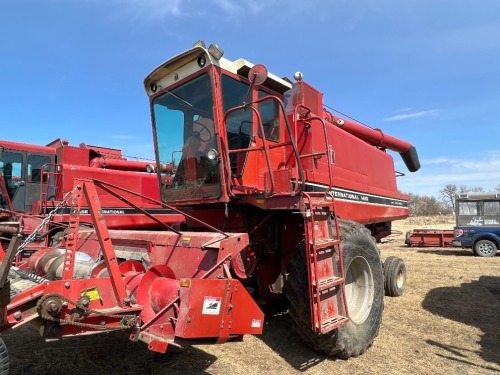 1480 CASE IH AXIAL FLOW COMBINE W/ 810 PICKUP HEADER