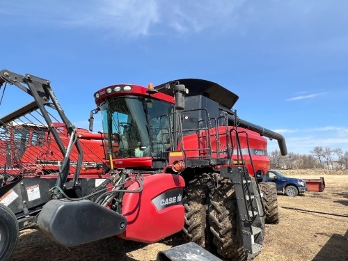 CASE IH 8010 COMBINE W/ 2016 PICKUP HEADER