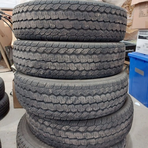 5 - USED CONTINENTA 10 PLY LT 215/85/R16