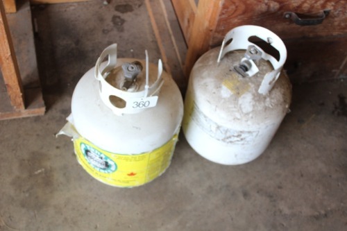 2 FULL 20 LB. PROPANE TANKS