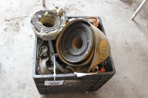 ASSORTMENT OF TIE DOWNS & BELTS