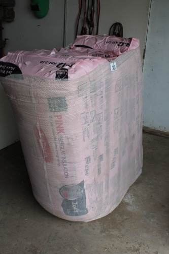 5 - BUNDLES OF 24" R12 INSULATION