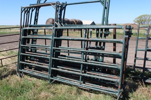 5 - 10' PANELS W/ WALK THROUGH GATES