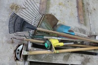 ASSORTED GARDEN TOOLS