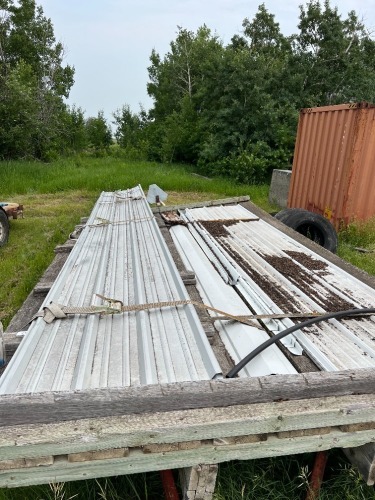 QUANTITY OF 26' METAL CLADDING