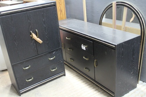 2 PIECE DRESSER W/ MIRROR