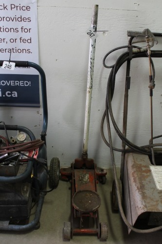 FLOOR JACK