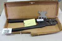 NEW PEX CRIMPING TOOL 3/4" & 1/2"