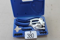 NEW HOLE PUNCH SET