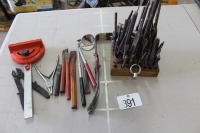 ASSORTMENT OF CHISELS, PUNCHES, PRY BAR