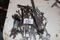 ASSORTMENT OF FLAT WRENCHES