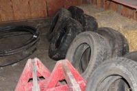 QUANTITY OF USED TIRES 275/65/18