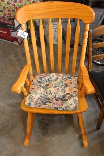 ROCKING CHAIR