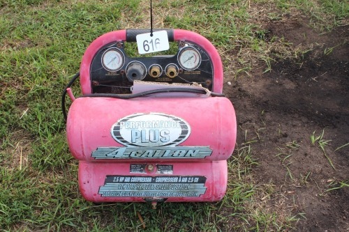 PERFORMANCE PLUS 2.5HP AIR COMPRESSOR