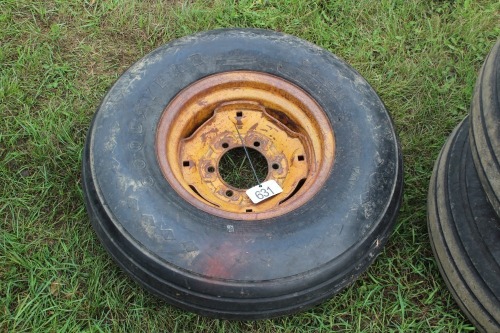 9.5/14 TIRE & RIM