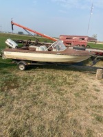 VANGUARD VIP 142 BOAT W/ 50HP JOHNSON & TRAILER