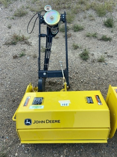 JOHN DEERE 30" MECH TILL ROTO TILLER