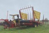 NH 1037 BALE PICKER