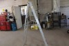 6' STEP LADDER