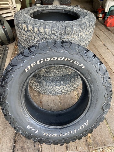 4 - BF GOODRICH ALL TERRAIN T/A LT275/65 R18