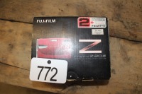 FUJI FILM FIRE PIX Z20 CAMERA