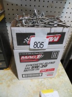 BOX OF PEG BOARD PEGS