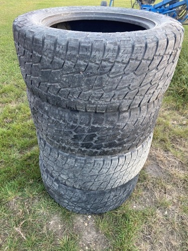 4 - NITTO TERRA GRAPPLER ALL TERRAIN LT 305/55R20
