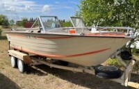 STARCRAFT 18' ALUMINUM BOAT W/3 LITER INBOARD (NOT RUNNING) W/ TRAILER