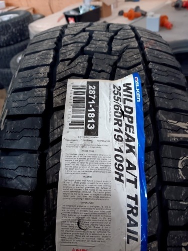 4 - NEW WILDPEAK A/T TRAIL 255/60R19 109H