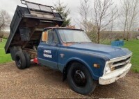 1968 CHEV 30 SERIES W/ CANCADE STEEL DECK & HOIST, NEW CARB., ELECTRIC FUEL PUMP, PLUGS, WIRES, CAP, POINTS ROTOR, (NOT SAFTIED)