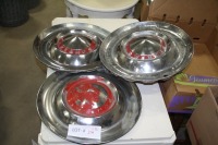 3 pontiac hubcaps
