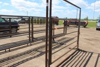 8' GATE W/ FREESTAND FRAME