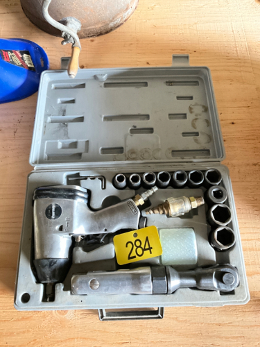 Pneumatic air impact and ratchet set