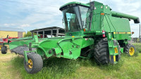 1992 John Deere 9600 combine