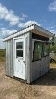 6&rsquo;x8&rsquo; control centre