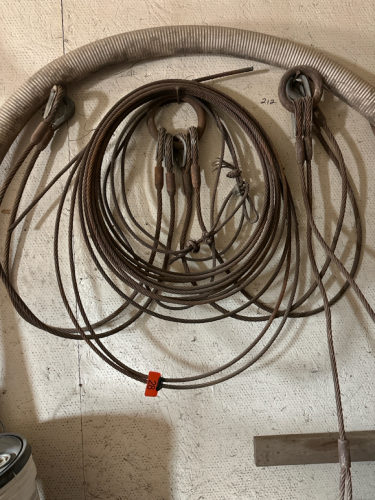 Assortment of large cable with tow hooks