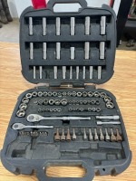 Socket set not complete