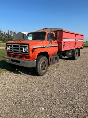 1974C 65 Chev grain truck