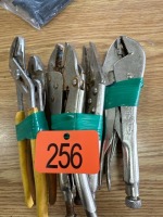 Vice grips/pliers